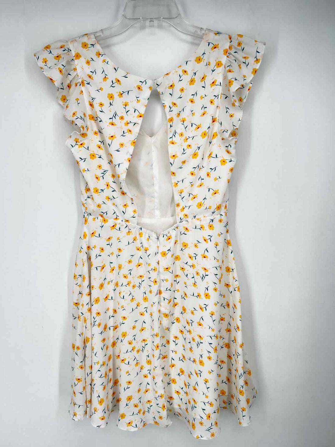 Lulus Size M White Floral Short Sleeve Dress