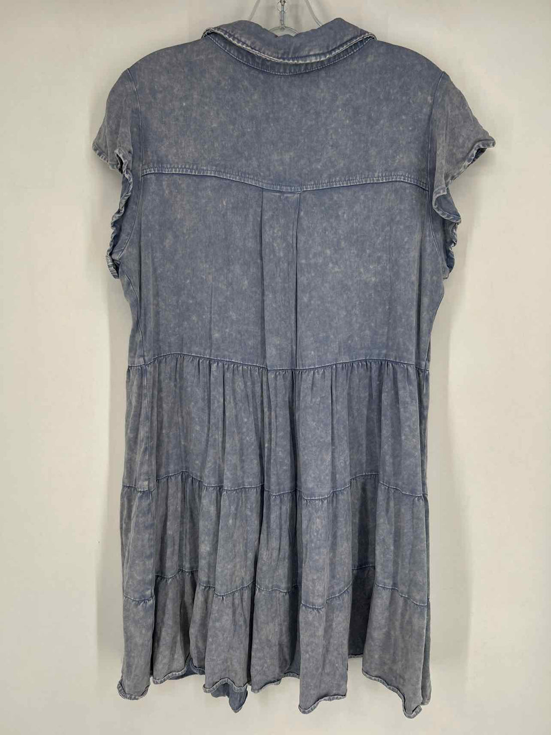 Jodifl Size M Chambray Short Sleeve Dress