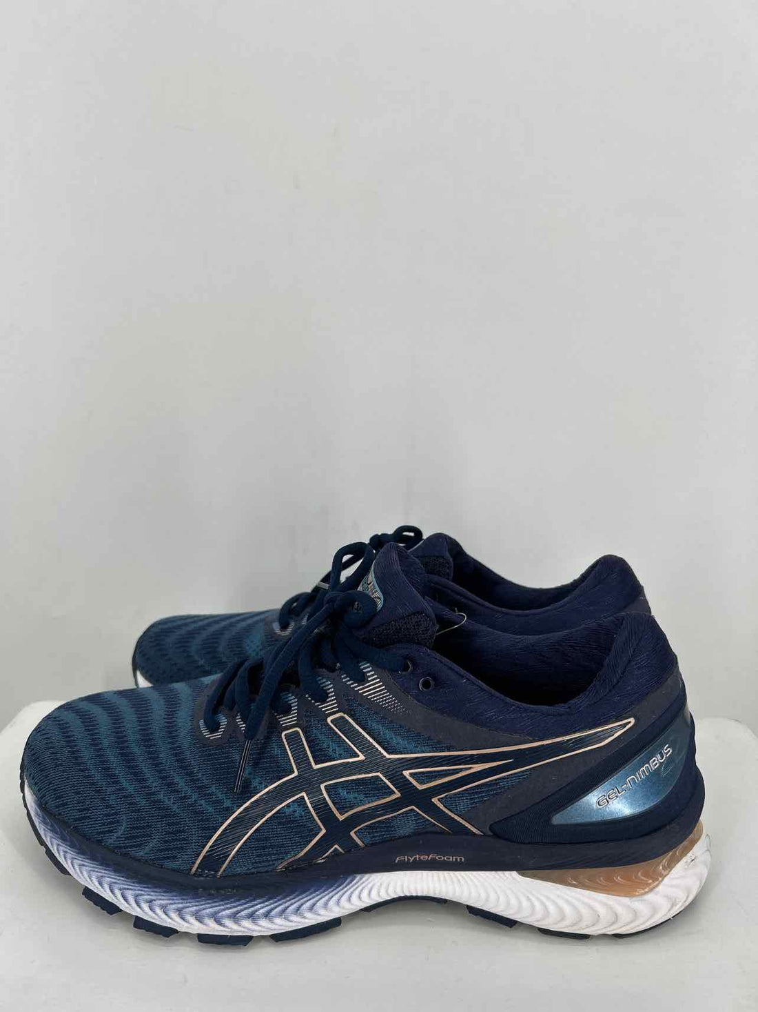 Asics Women Size 10.5 Navy Print Sneakers
