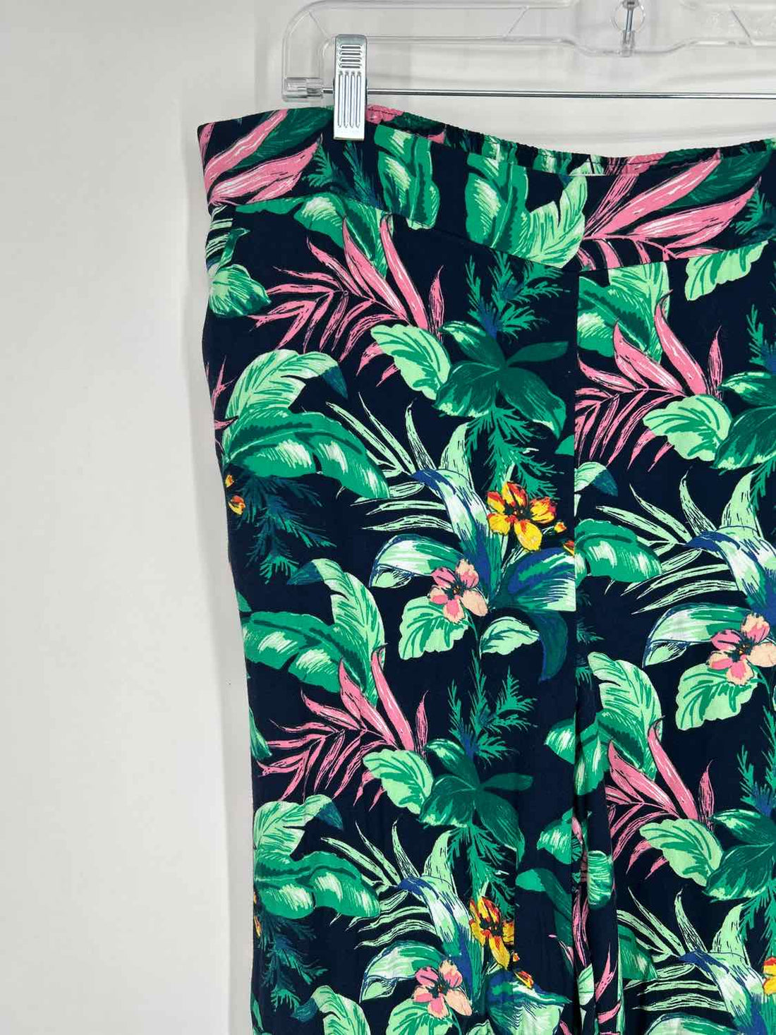 Loft Size L Navy Floral Pants