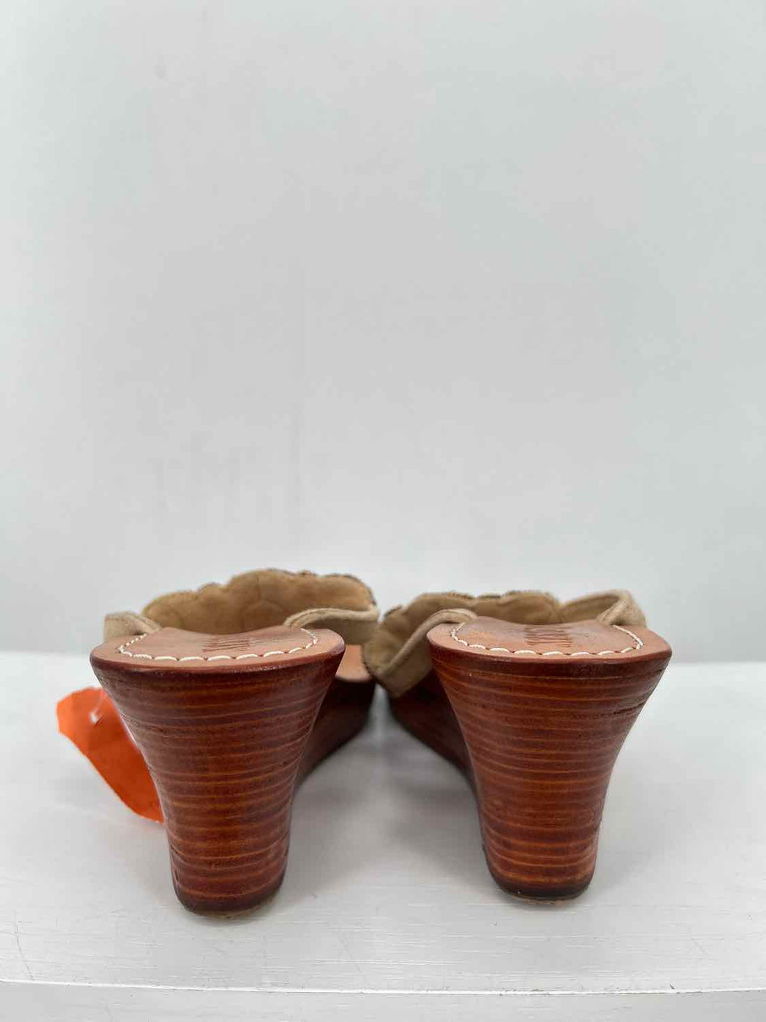 Mystique Women Size 7 Tan Heels