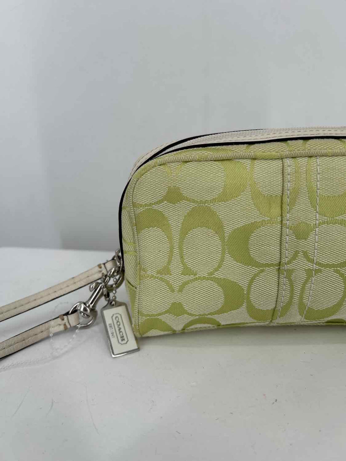 Coach Green Canvas Pre Owned Pouch