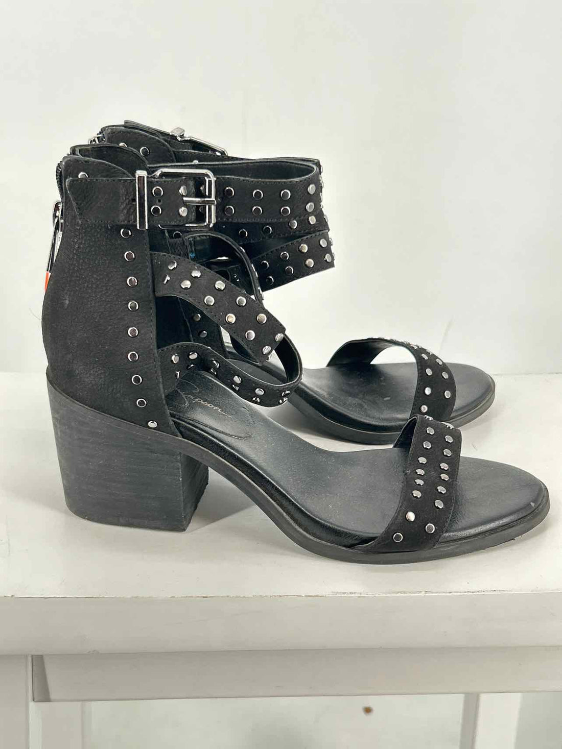 Jessica Simpson Women Size 8.5 Black Studded Sandals