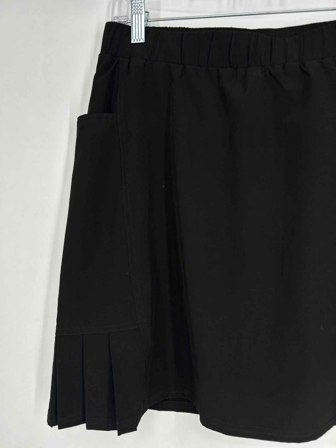 Chicos Size 0 (s) Black Skort
