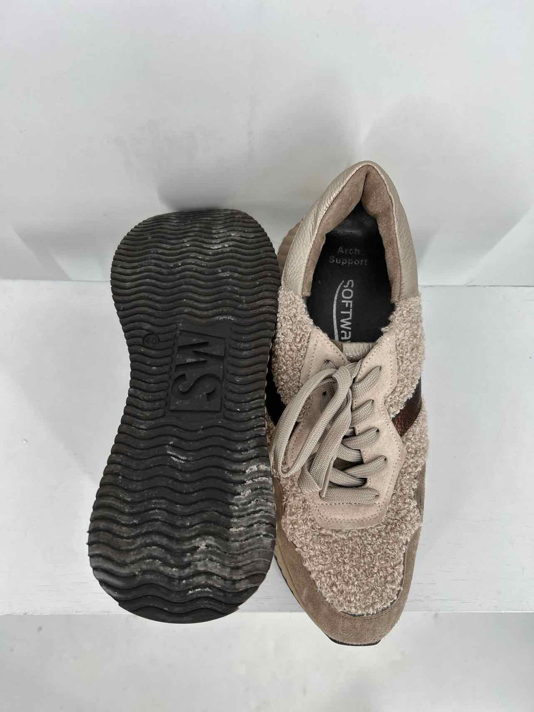 Softwaves Women Size 40 Taupe Colorblock Platform Sneakers