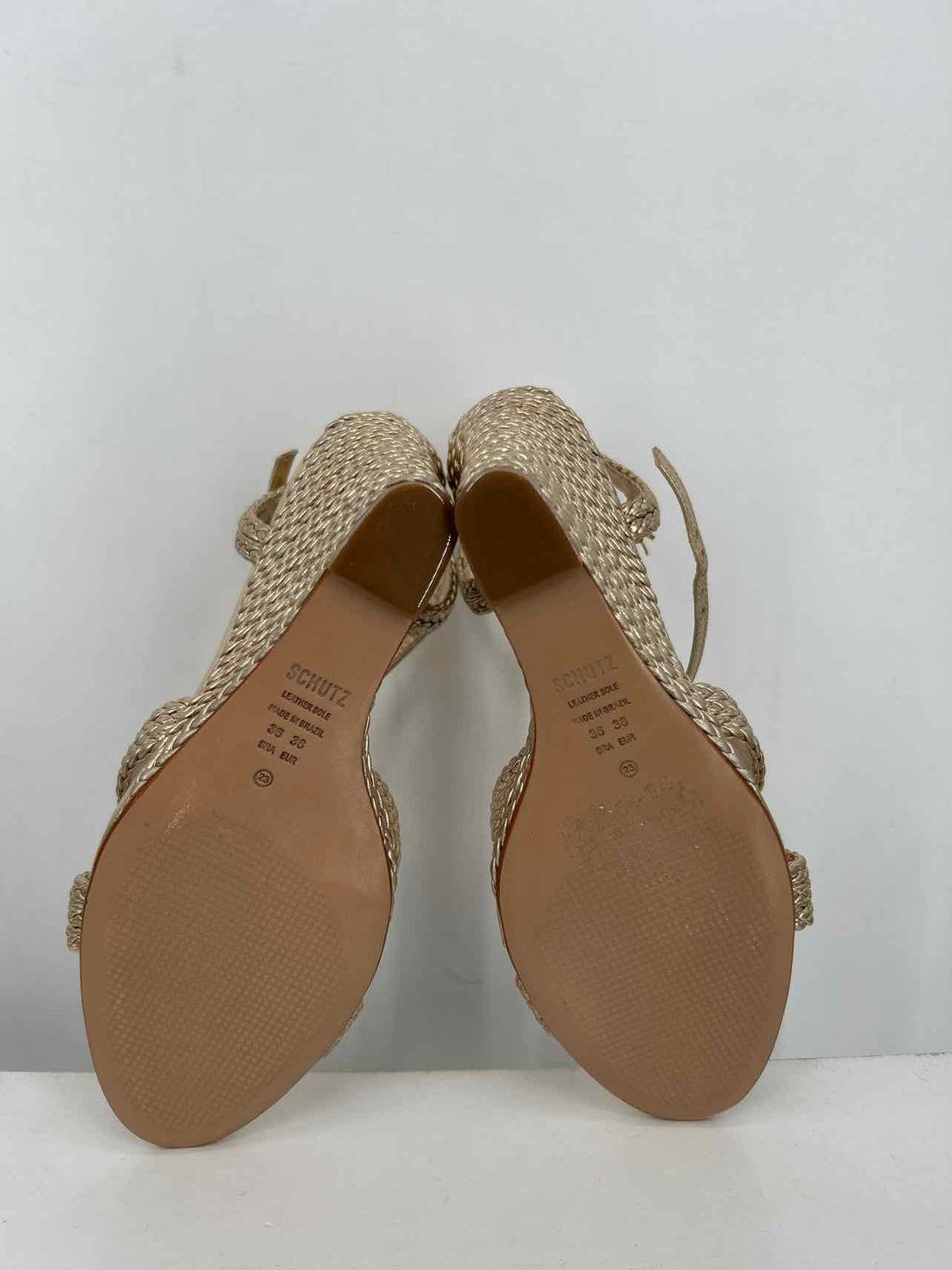 Shutz Women Size 38 (7.5-8) Gold New In Box Wedges