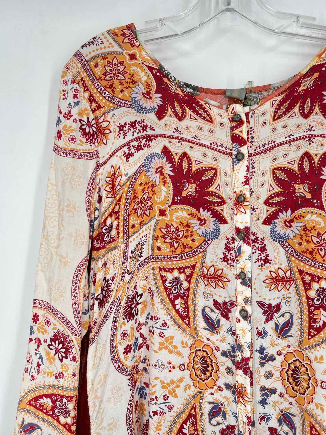 Aratta Silent Journey Size M Cream Orange & Red Print Rayon/Velvet Long Sleeve