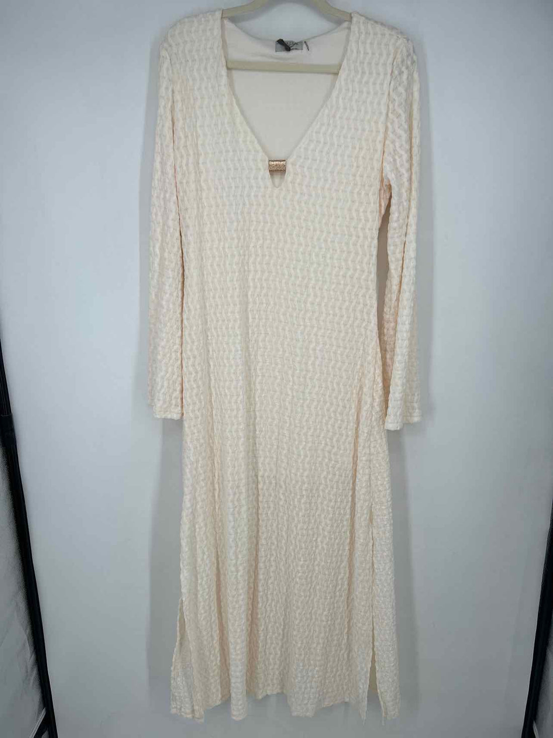 Dress Forum L Ivory Textured New Boutique Dress