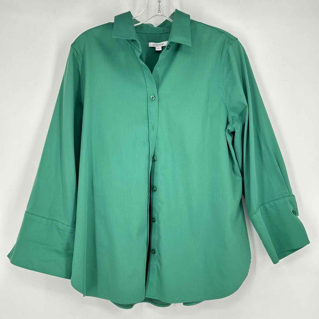 Chicos Size 1 (M) Light Green Long Sleeve