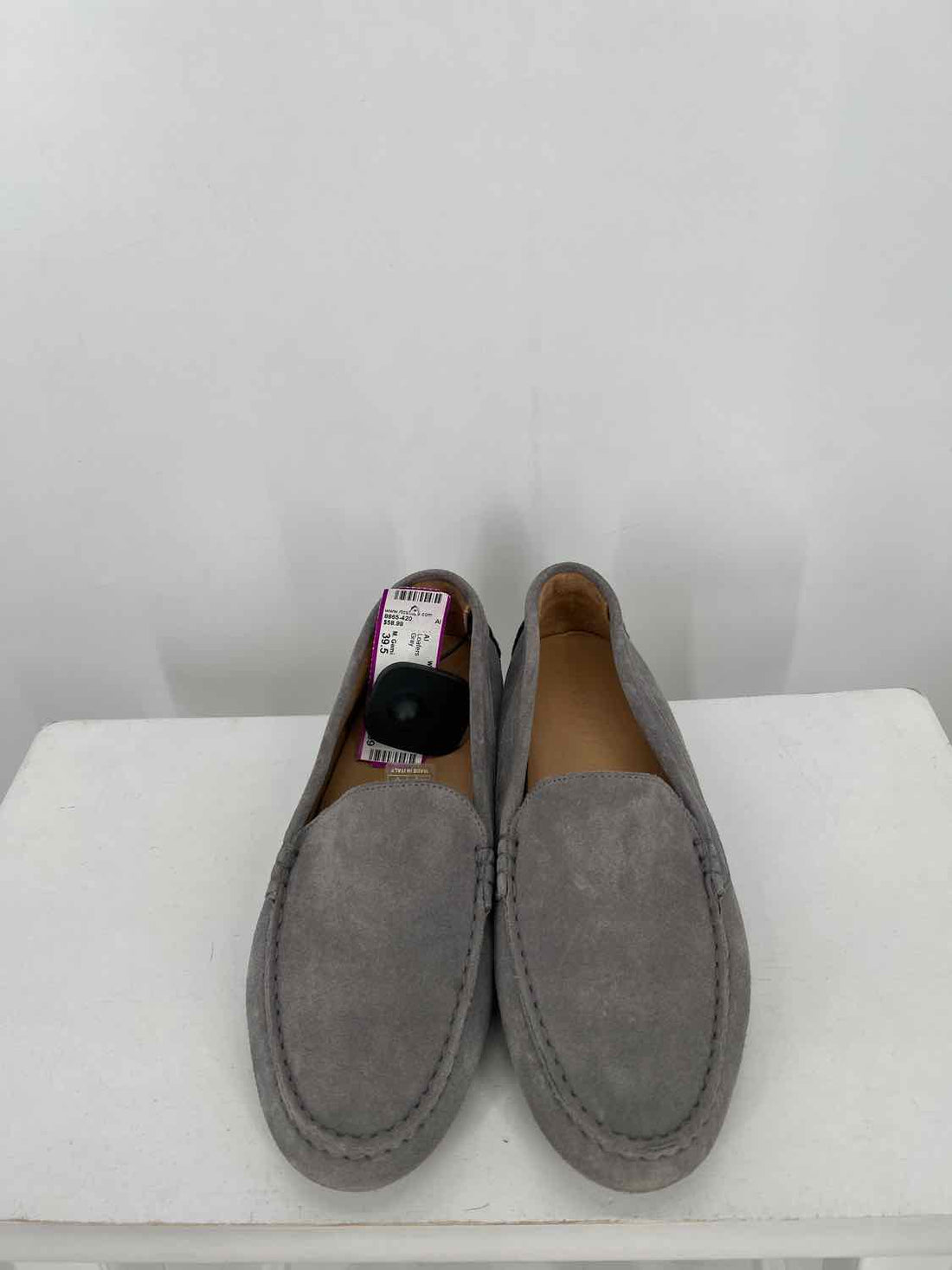M. Gemi Women Size 39.5 Gray Loafers