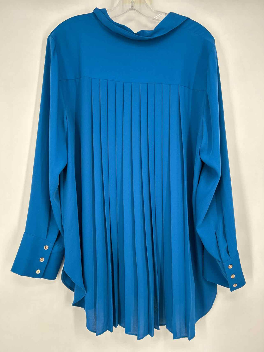 Chicos Size 2 Blue Long Sleeve