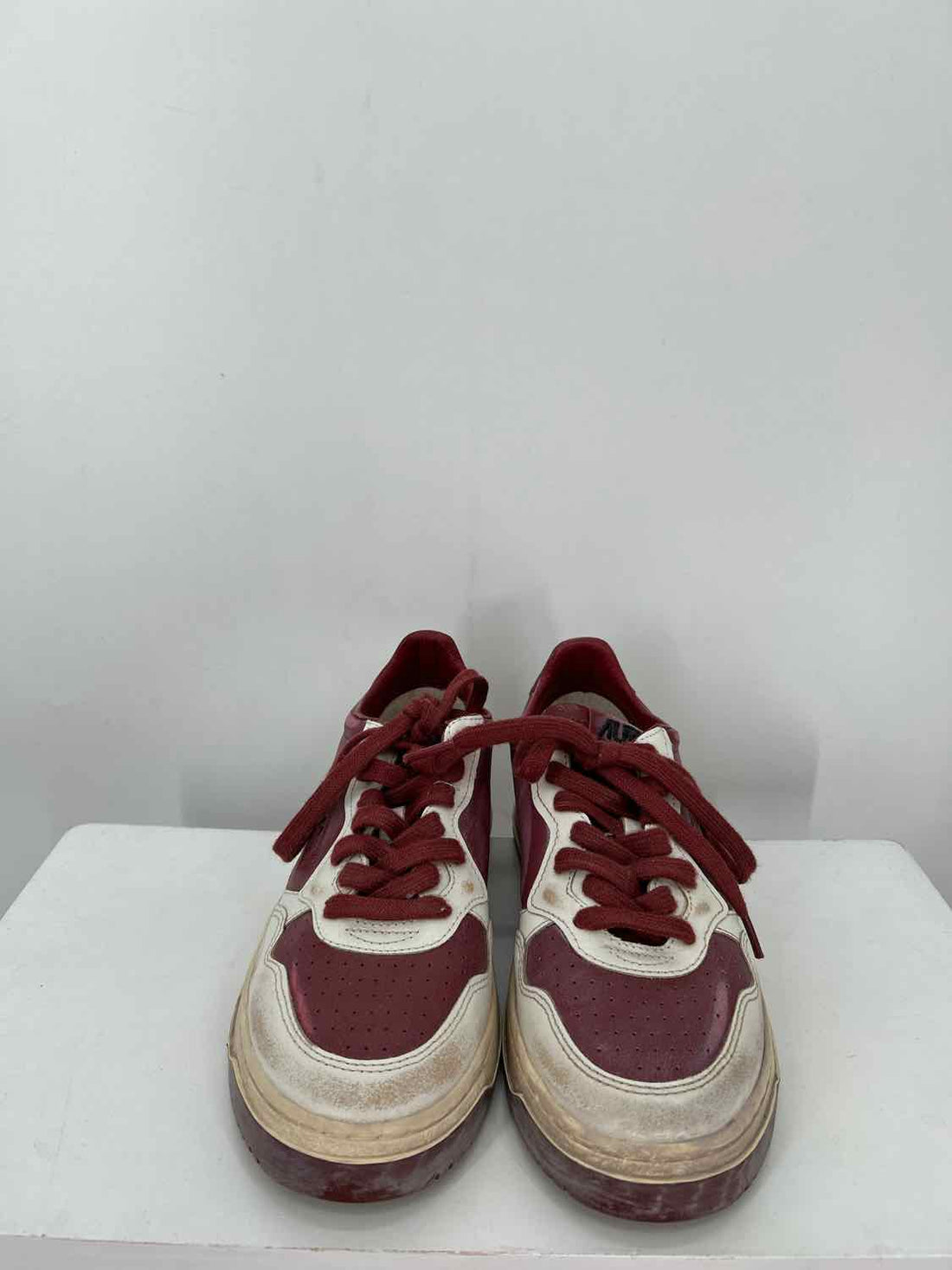 Women Size 38 Maroon & White Sneakers