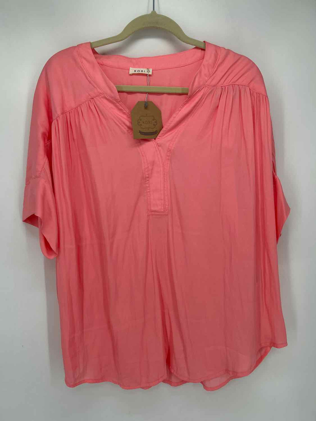 Kori Size L Coral NWT Short Sleeve