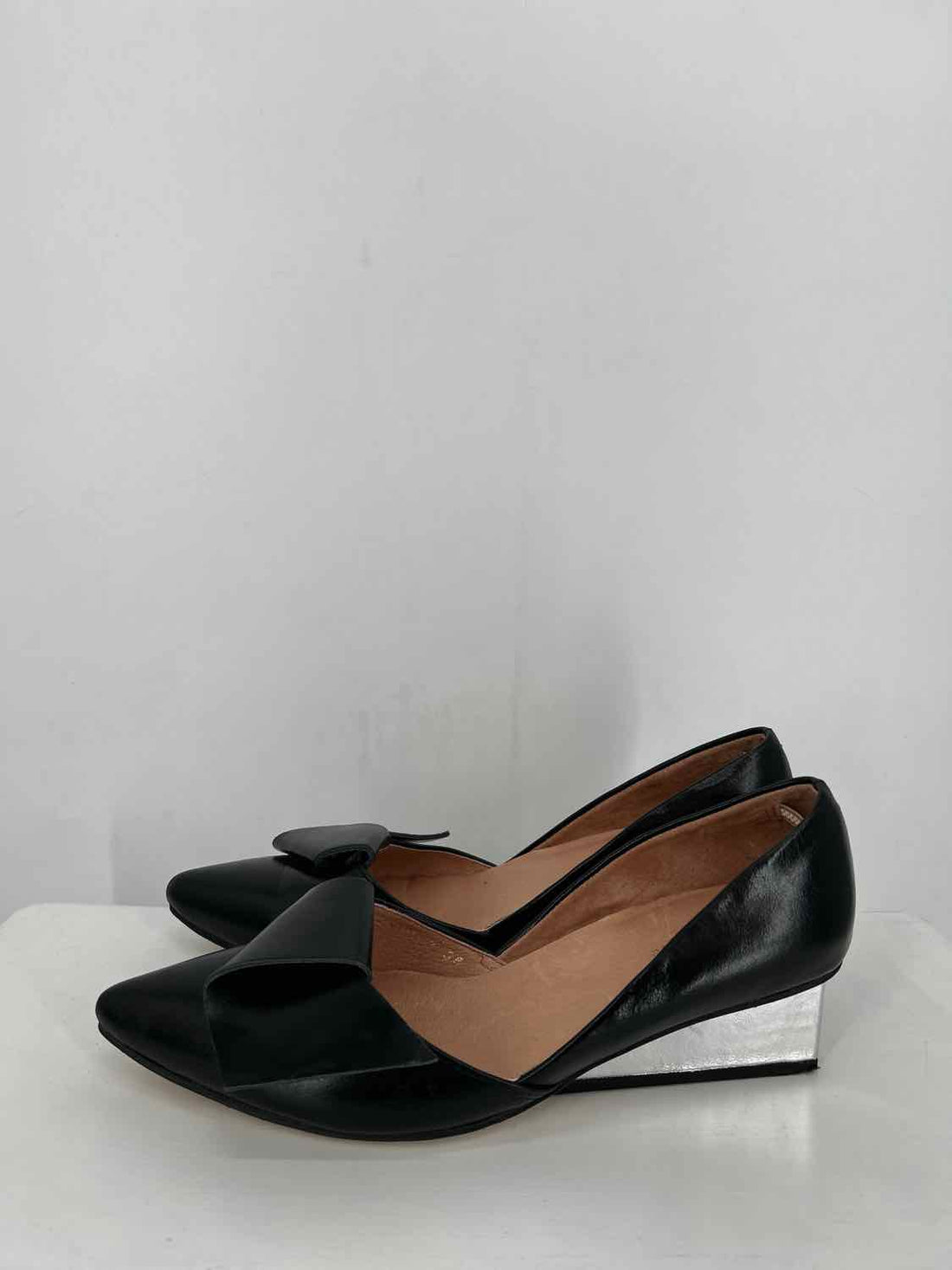 All Black Women Size 38 Black & Silver Half Bow Square Wedges