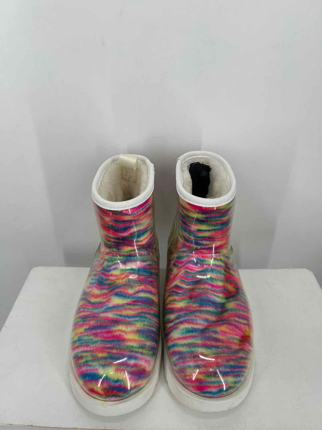 Ugg Women Size 8 Rainbow Rain Boot