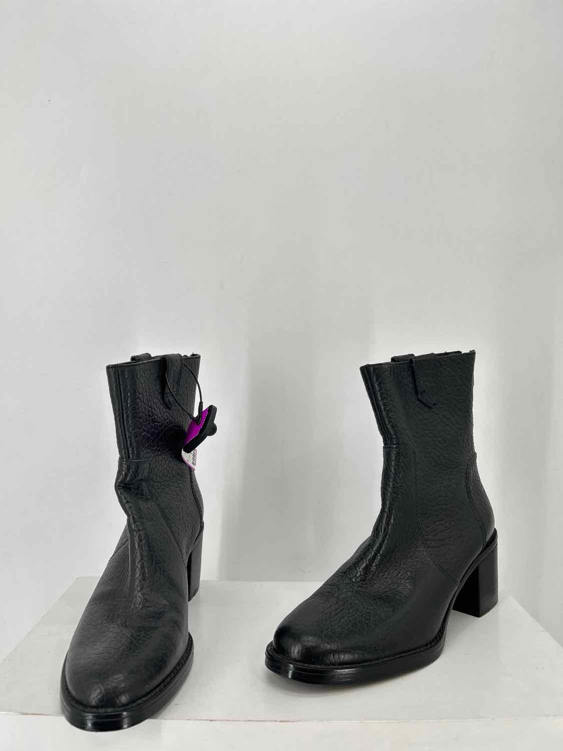 Vince Camuto Women Size 7.5 Black Genuine Leather Ankle Boot