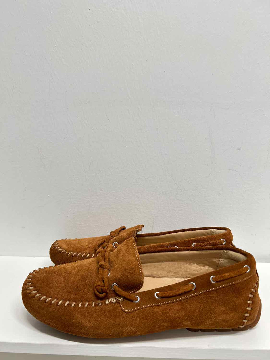 Clarks Women Size 8 Brown Suede Loafers