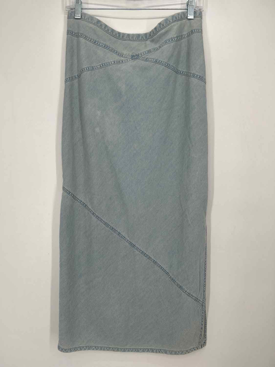 Free People Size 8 Light Wash Denim Skirts