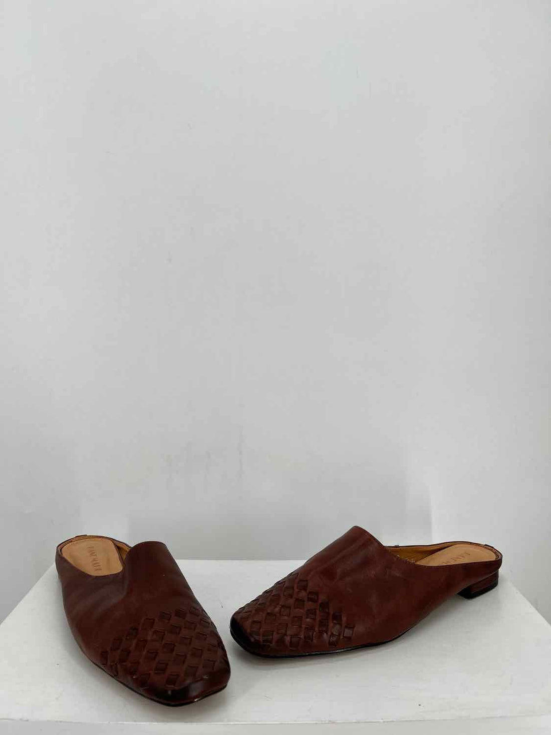 Handmade Women Size 38 (7.5-8) Brown Square Toe Mules