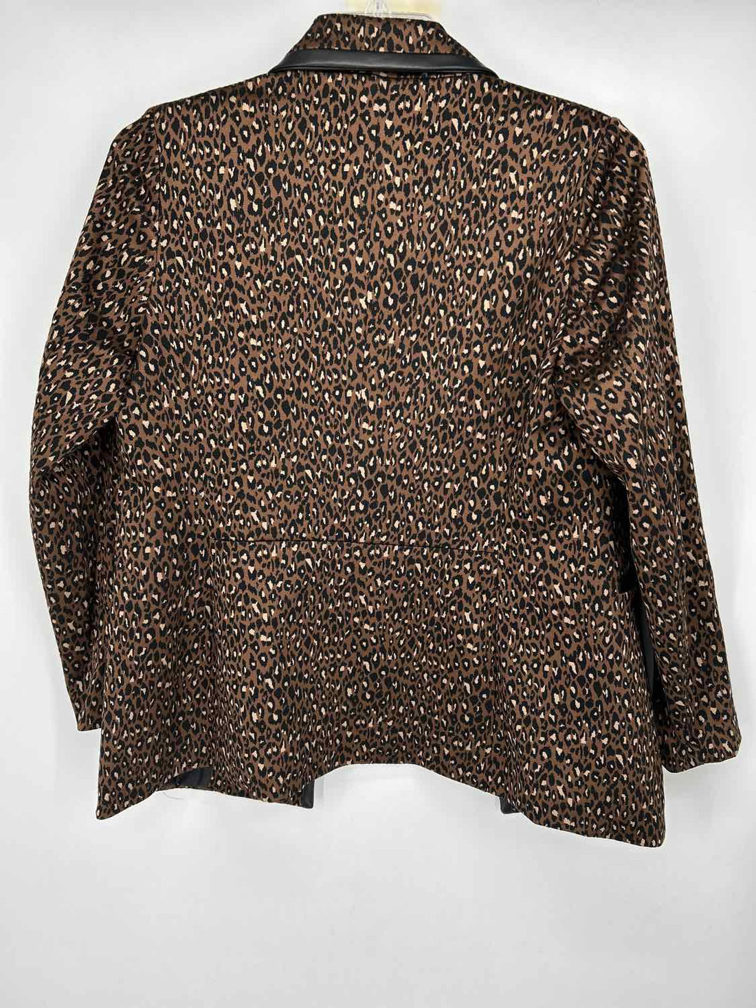 Anne Klein Size M Leopard Blazer