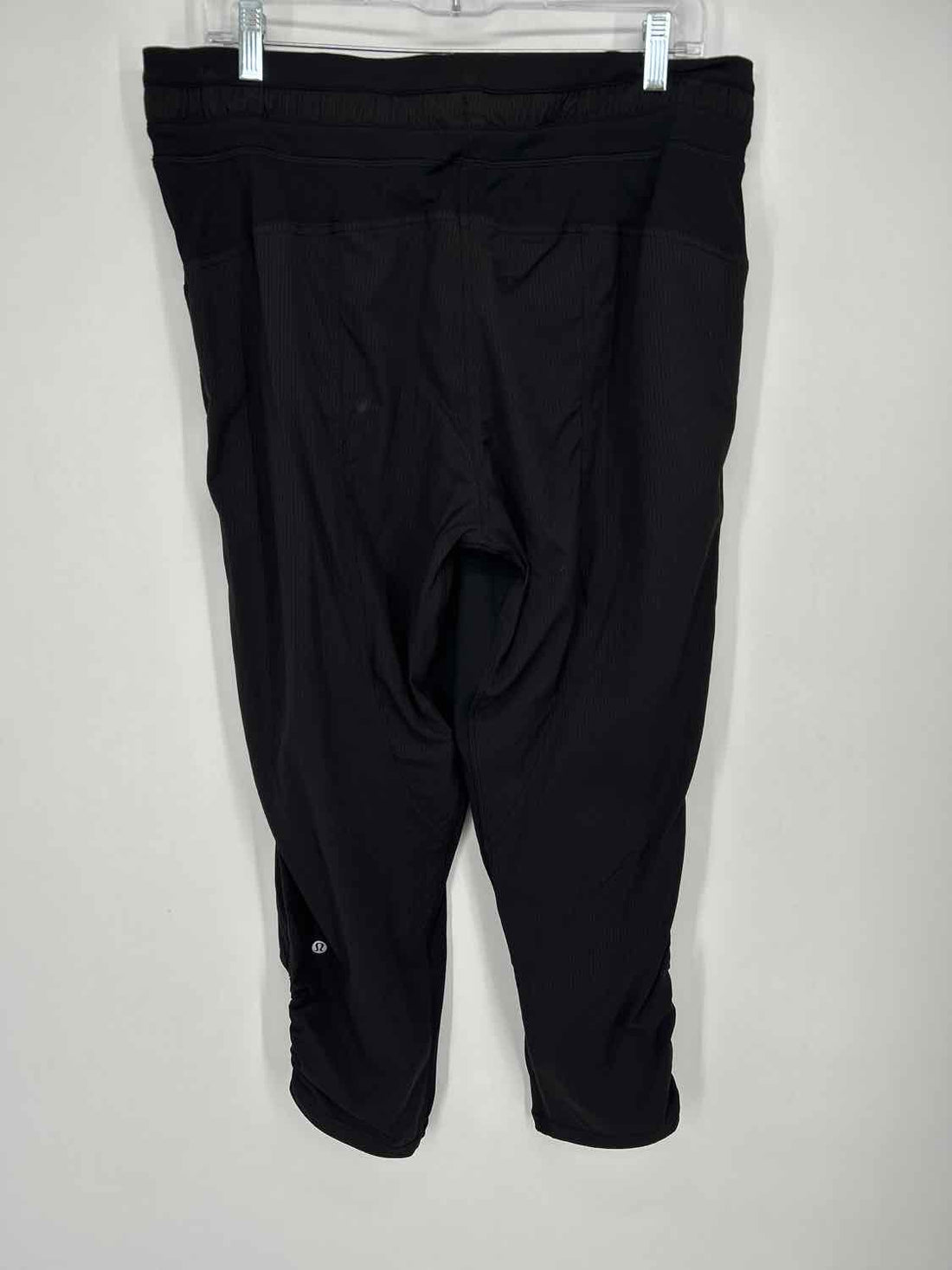 Lululemon Size 12 Black Active Pants